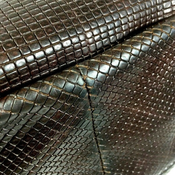 Sondra Roberts Brown Faux Leather Patterned Hobo - Picture 8 of 8